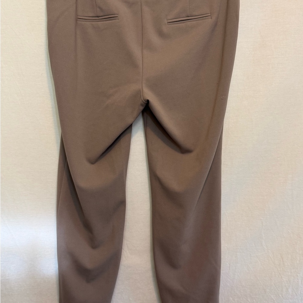 B-208 SoHo Tan Elastic Waist Pull On Cropped Pants Size XL - Picture 6 of 13